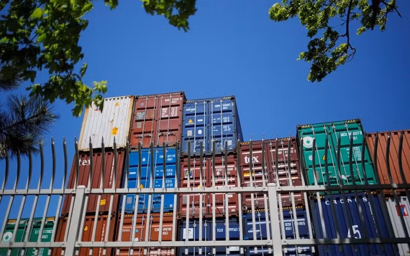 Các container tập kết tại cảng container Paul W. Conley ở Boston, Massachusetts, Mỹ. (Ảnh: REUTERS)
