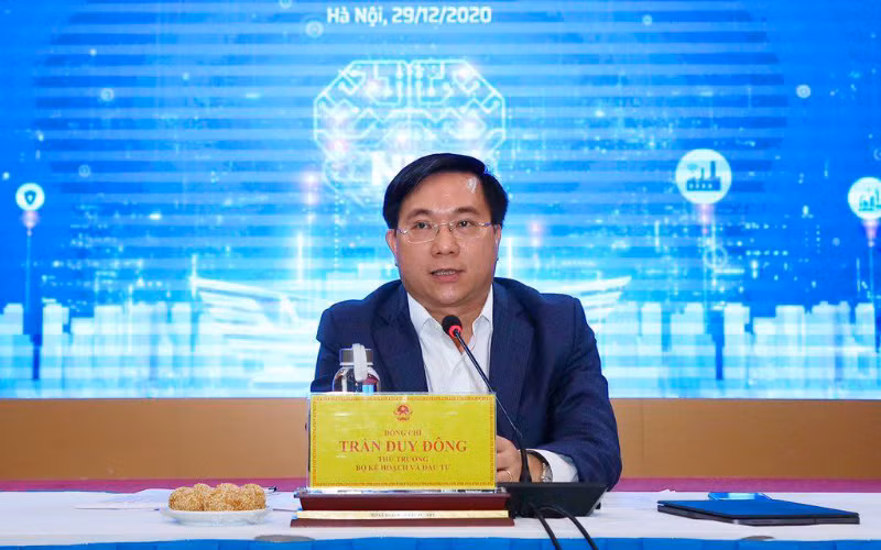 Thứ trưởng KHĐT Trần Duy Đông chủ trì buổi họp báo. (Ảnh: Bộ KHĐT)