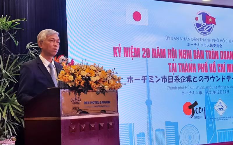 Ông Võ Văn Hoan, Phó Chủ tịch UBND Thành phố Hồ Chí Minh phát biểu khai mạc “Kỷ niệm 20 năm Hội nghị bàn tròn Nhật Bản tại Thành phố Hồ Chí Minh”.
