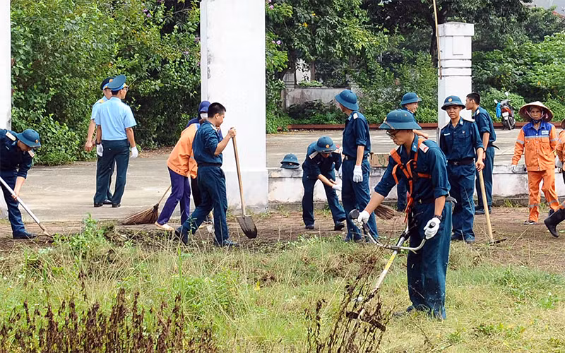 Sôi nổi các hoạt động tình nguyện hè -0