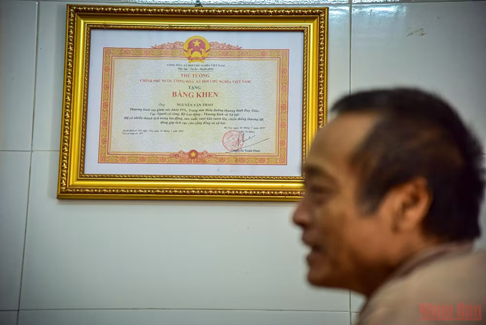 “Mối lương duyên” trong trung tâm điều dưỡng thương bệnh binh -0