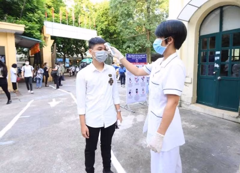 Các nhà trường tiếp tục cần thực hiện nghiêm túc công tác phòng chống dịch Covid-19