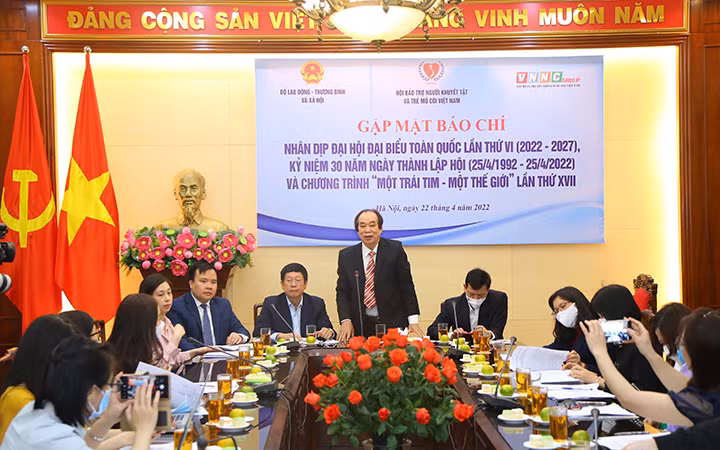 Họp báo của Hội Bảo trợ người khuyết tật và trẻ mồ côi Việt Nam. (Ảnh: Molisa)