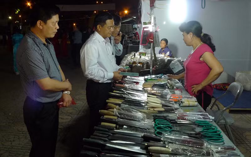 Giữ gìn và phát huy giá trị làng rèn Đa Sỹ -0
