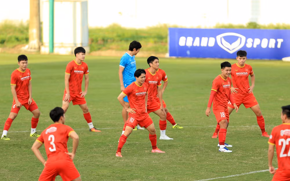 Đình Trọng hồi phục, Thanh Thịnh và Xuân Mạnh bắt nhịp nhanh với guồng quay mới -0