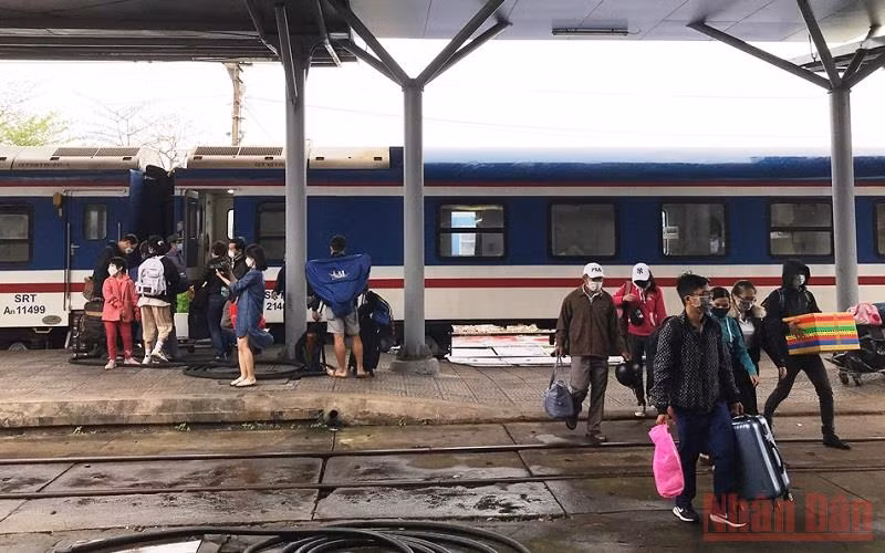 Lượng khách đến Đà Nẵng trong ngày mùng 5 Tết đạt 1.600 người.