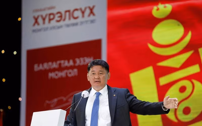 Ông Khurelsukh tham gia vận động tranh cử trước thềm cuộc bầu cử Tổng thống. (Ảnh: Reuters)