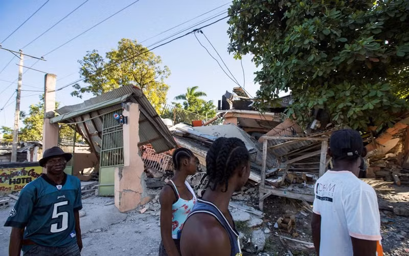 Hàng trăm nhà ở tại Haiti bị sập sau trận động đất ngày 14/8. (Ảnh: Reuters)