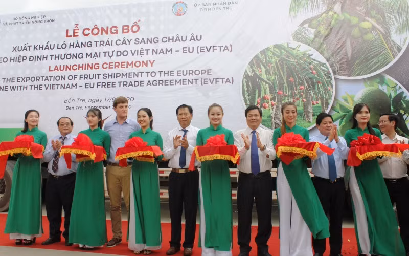 Lễ công bố xuất khẩu lô hàng trái cây đầu tiên sang thị trường EU.