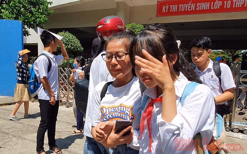Thời tiết nắng nóng trong ba ngày diễn ra kỳ thi