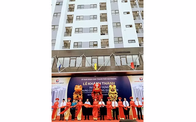 Cắt băng khánh thành chung cư 29 tầng HH4 Đồng Quốc Bình (Hải Phòng).