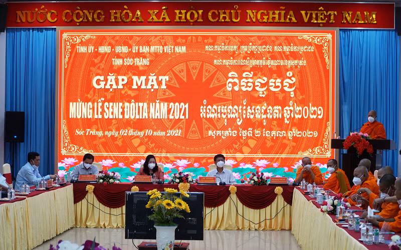 Sóc Trăng gặp mặt sư sãi, cán bộ người Khmer tiêu biểu nhân dịp lễ Sene Dolta -0