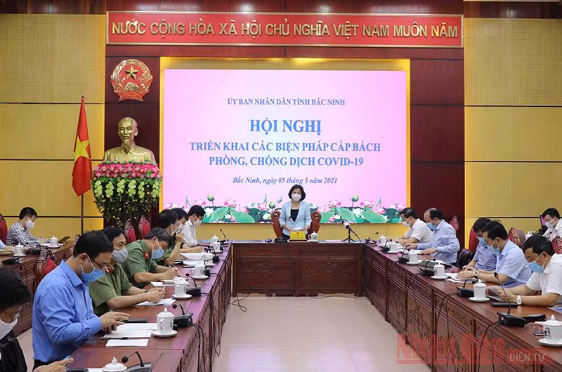 Quảng Ninh, Lào Cai, Kon Tum truy vết, cách ly trường hợp F1 -0