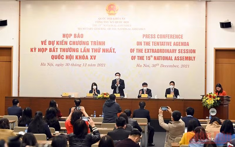 Quang cảnh buổi họp báo. (Ảnh: DUY LINH)