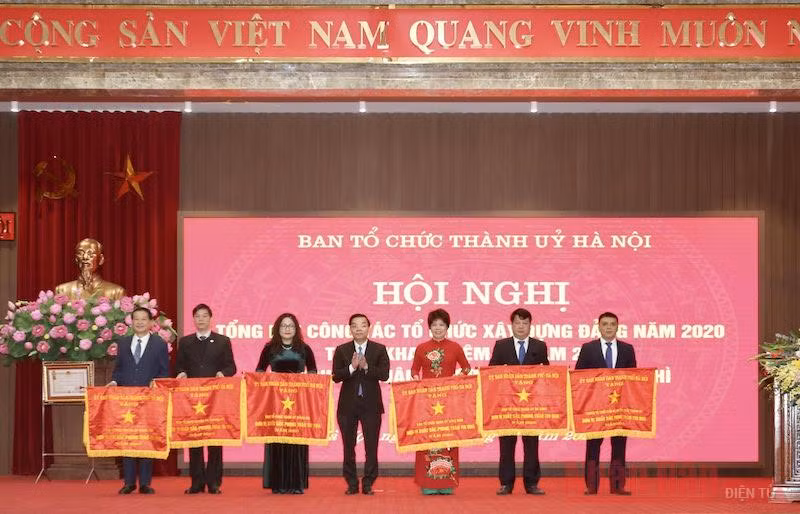Giúp thành phố thực hiện hiệu quả việc thí điểm quản lý theo mô hình chính quyền đô thị -0