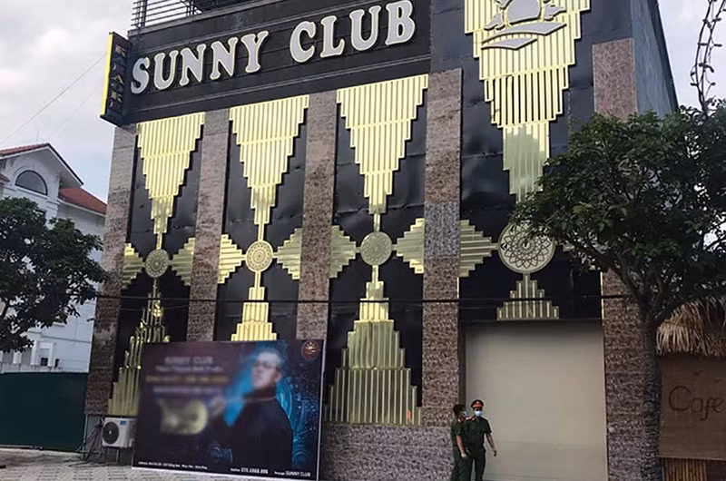 Quán bar Sunny đã bị thu hồi giấy phép kinh doanh.