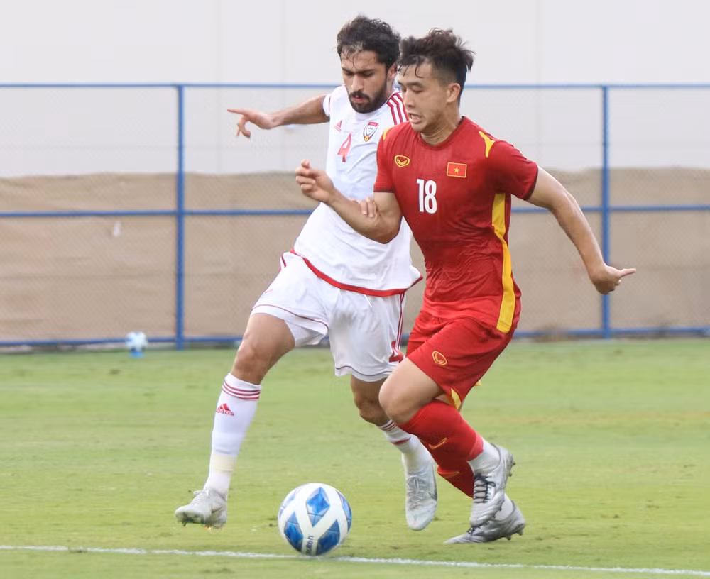 U23 Việt Nam thua 0-3 U23 UAE trong trận đấu tập -0