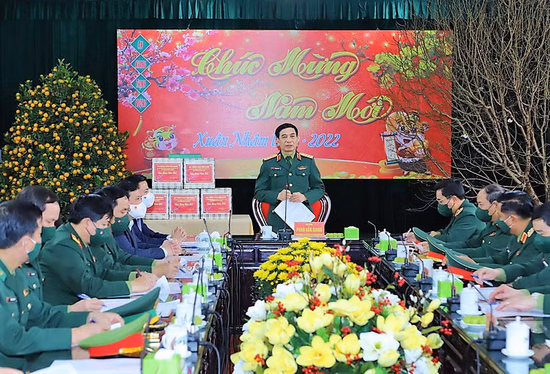 Bộ trưởng Quốc phòng Phan Văn Giang kiểm tra việc thực hiện nhiệm vụ quân sự tại Thanh Hóa -0