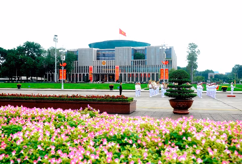 Lãnh đạo Đảng, Nhà nước và đại biểu Quốc hội vào Lăng viếng Chủ tịch Hồ Chí Minh -0