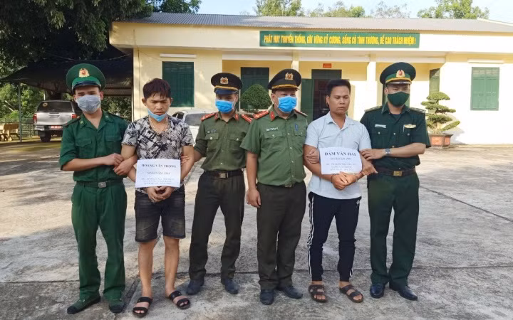 Đồn Biên phòng Thị Hoa phối hợp, bắt giữ hai đối tượng tổ chức cho người xuất/cảnh trái phép.