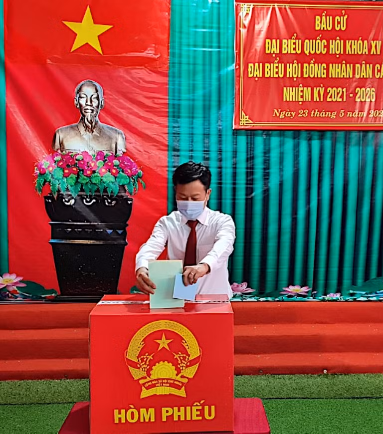 Đi bầu cử nơi địa đầu cực nam Tổ quốc -0