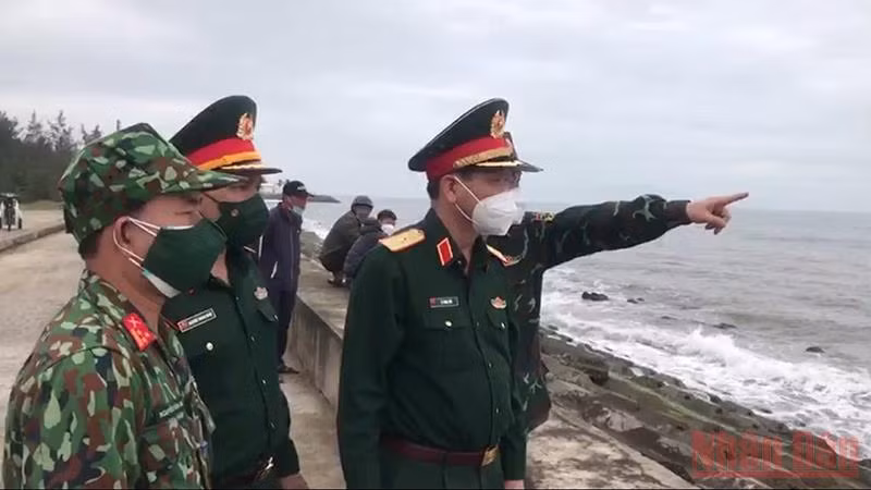 Khẩn trương điều tra, làm rõ vụ lật ca nô trên vùng biển Hội An -0