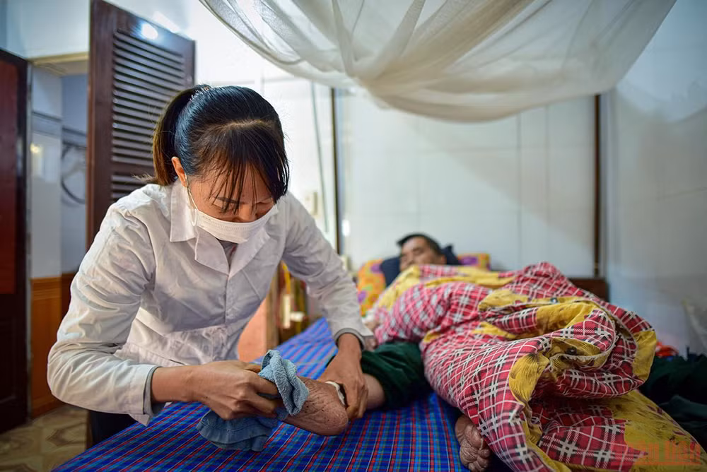 “Mối lương duyên” trong trung tâm điều dưỡng thương bệnh binh -0
