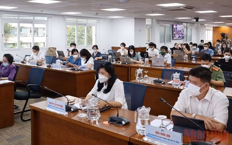Toàn cảnh buổi họp báo.