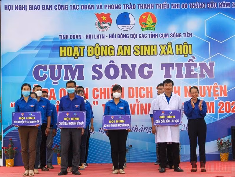 Bí thư Trung ương Đoàn dự lễ ra quân chiến dịch “Kỳ nghỉ hồng” tại Vĩnh Long -0