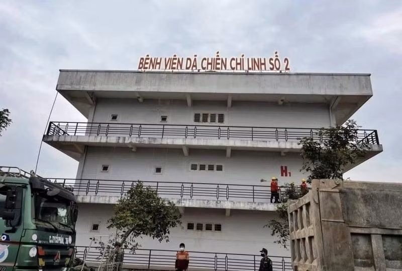 Bệnh viện dã chiến thứ hai ở TP Chí Linh.