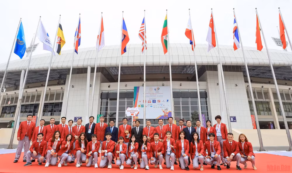 Cận cảnh lễ thượng cờ các Đoàn thể thao dự SEA Games 31 -0