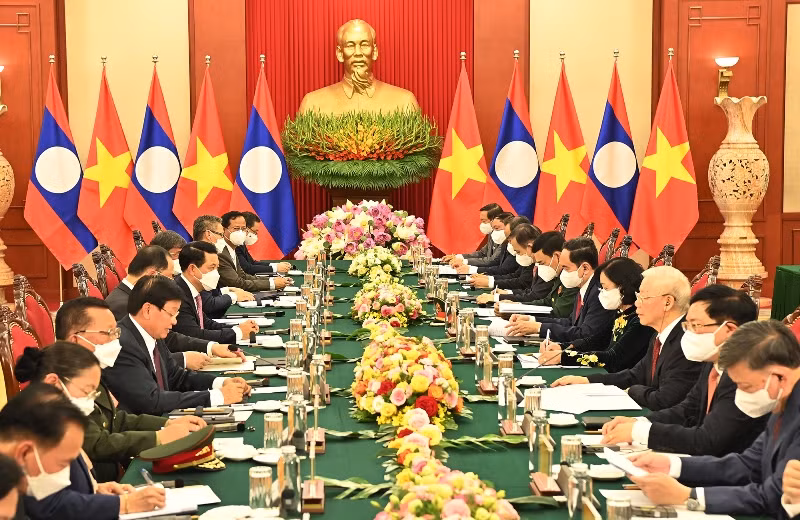 Tổng Bí thư Nguyễn Phú Trọng hội đàm với Tổng Bí thư, Chủ tịch nước Lào Thongloun Sisoulith -0