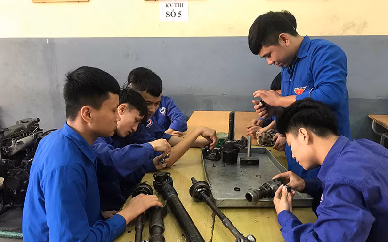 Đẩy mạnh chuyển đổi số trong giáo dục nghề nghiệp -0