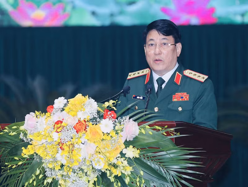 Đại tướng Lương Cường, Ủy viên Bộ Chính trị, Chủ nhiệm Tổng cục Chính trị Quân đội nhân dân Việt Nam phát biểu ý kiến. (Ảnh: TRỌNG ĐỨC)