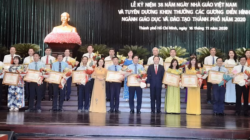Lễ tuyên dương các điển hình giáo viên tiêu biểu tại TP Hồ Chí Minh.