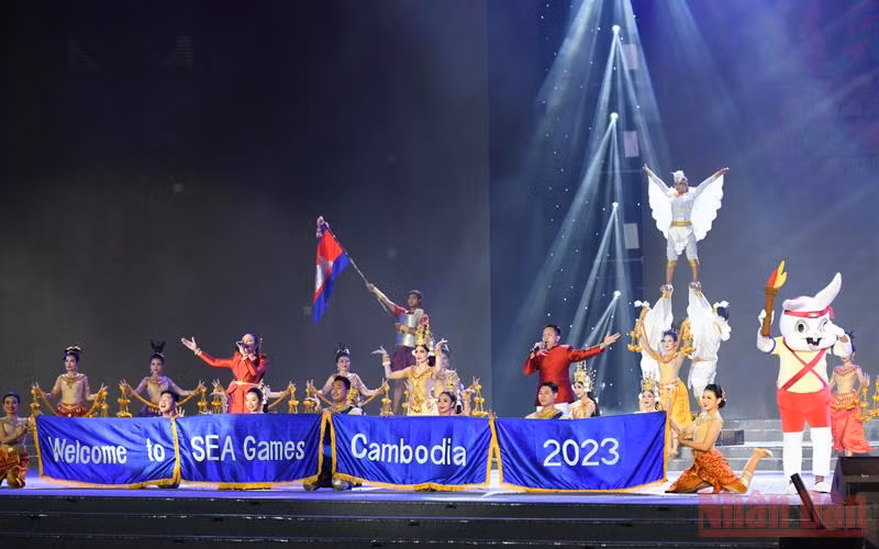 Lễ bế mạc SEA Games 31: Hội tụ để tỏa sáng -0