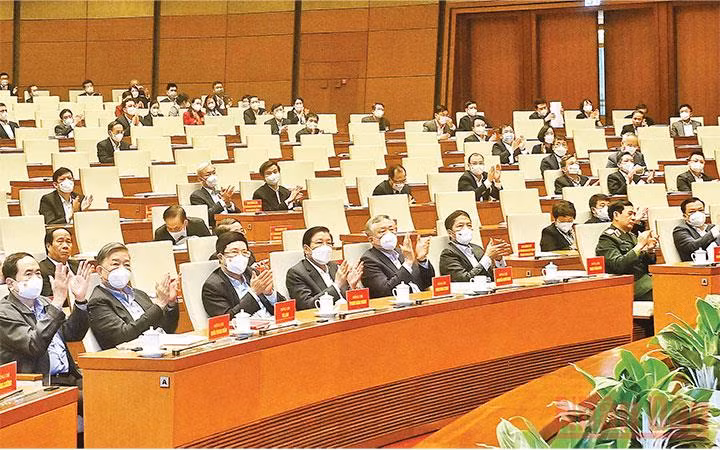 Các đồng chí lãnh đạo Đảng, Nhà nước dự Hội nghị cán bộ toàn quốc quán triệt, triển khai Kết luận và Quy định của Ban Chấp hành Trung ương về công tác xây dựng, chỉnh đốn Đảng. Ảnh: MỸ HÀ