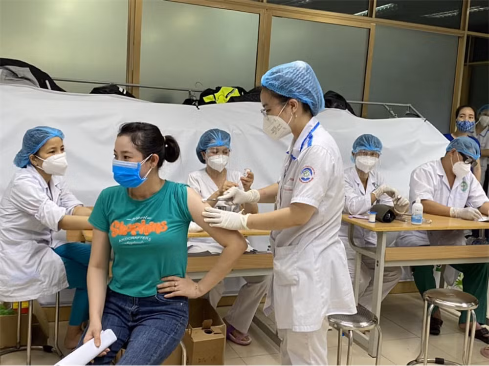 Vượt mốc 10 nghìn ca, Việt Nam linh hoạt trong chiến lược phòng, chống Covid-19 ảnh 10 Vượt mốc 10 nghìn ca, Việt Nam linh hoạt trong chiến lược phòng, chống Covid-19 -0