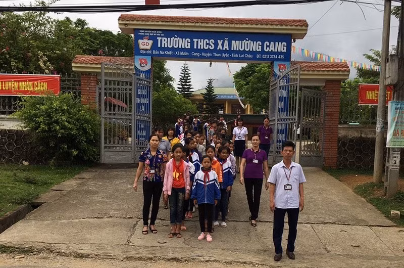 Trường trung học cơ sở xã Mường Cang, nơi xảy ra sự việc.