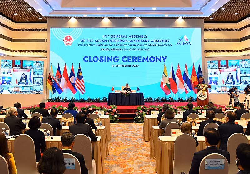 Chủ tịch QH, Chủ tịch Đại hội đồng AIPA 41 Nguyễn Thị Kim Ngân điều hành Lễ bế mạc Đại hội đồng AIPA 41. (Ảnh: DUY LINH)