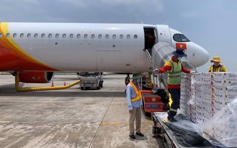 Vietjet Air đưa vải thiều Bắc Giang xuất ngoại