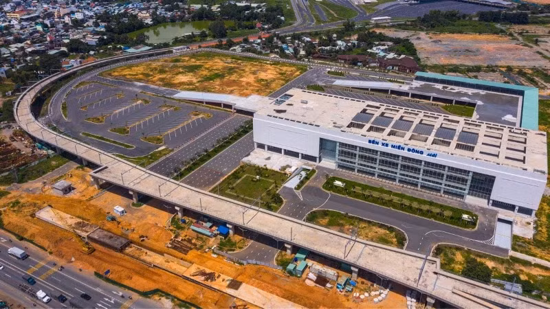 Bến xe Miền Đông mới (quận 9) đã thi công hoàn tất các hạng mục quan trọng.
