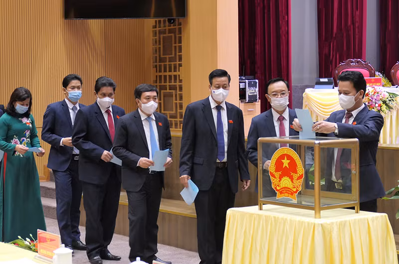 Hà Giang bầu các chức danh chủ chốt Hội đồng nhân dân và Ủy ban nhân dân -0