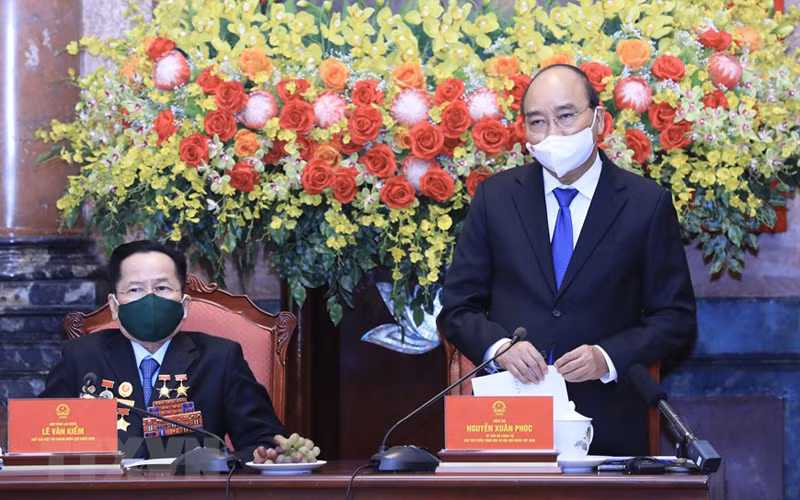 Chủ tịch nước Nguyễn Xuân Phúc phát biểu tại buổi gặp. (Ảnh: Lâm Khánh/TTXVN)