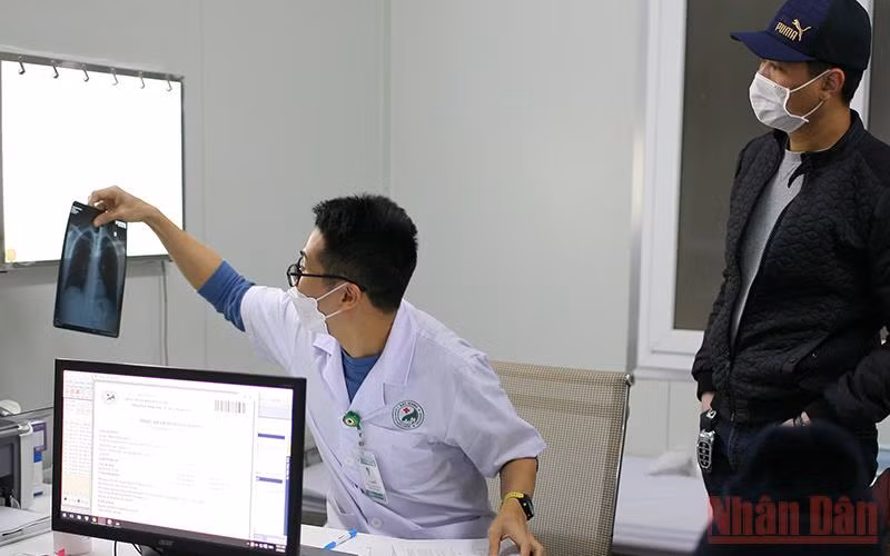 Nhiều bệnh nhân vẫn còn tổn thương phổi sau khi khỏi Covid-19. (Ảnh: H.V)
