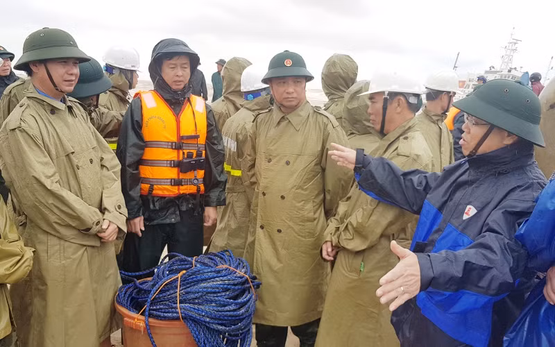 Tàu Vietship 01 mắc cạn: Mạng sống 10 thuyền viên được tính từng giờ -0