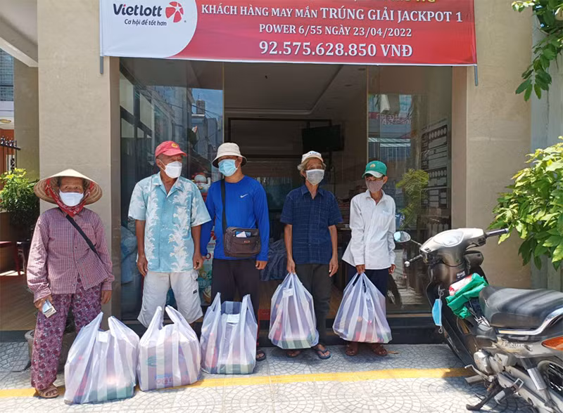 Người trúng Jackpot tại Đà Nẵng làm từ thiện gần 3 tỷ đồng