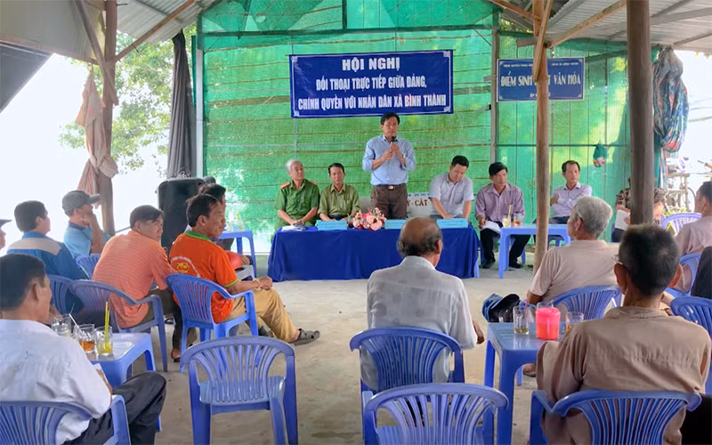 Hội nghị đối thoại trực tiếp giữa Đảng, chính quyền với nhân dân xã Bình Thành (huyện Thoại Sơn, An Giang).