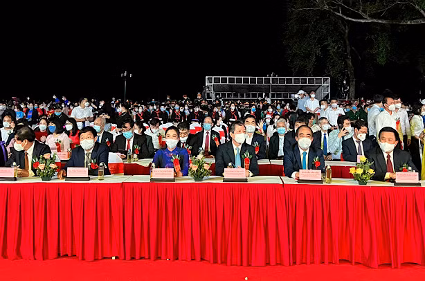 Lễ Kỷ niệm 75 năm Ngày Bác Hồ trở lại Tuyên Quang lãnh đạo toàn quốc kháng chiến -0