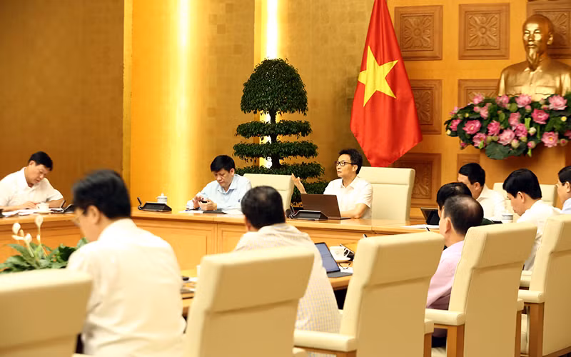 Phó Thủ tướng Vũ Đức Đam chủ trì cuộc họp. (Ảnh: VGP)